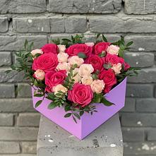 Цветочная композиция из Розы в коробке в Октябрьский Белгородской области