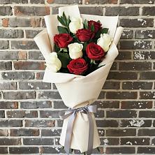 Букет цветов из:  Розы в Октябрьский Белгородской области