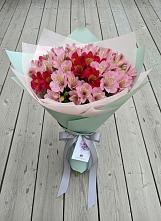 Букет цветов из:  Альстромерии в Октябрьский Белгородской области