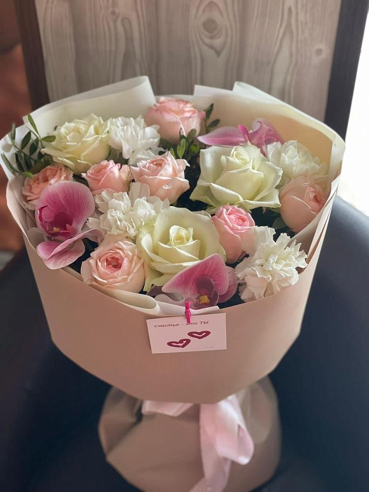 Букет цветов из: Орхидеи, Розы и Гвоздики в Октябрьский Белгородской области