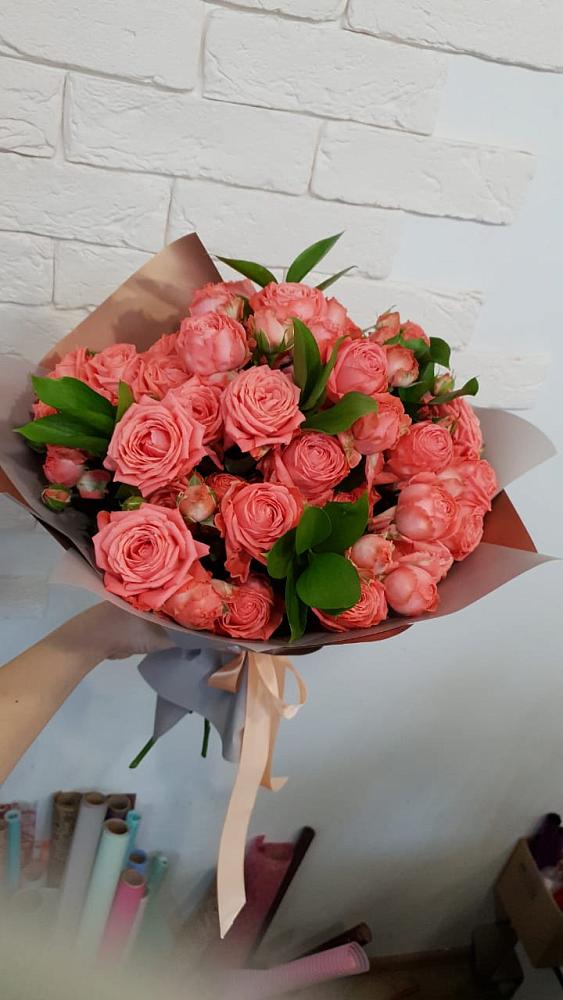 Букет цветов из: Розы в Октябрьский Белгородской области