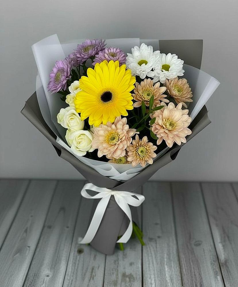 Букет цветов из: Розы, Герберы и Хризантемы в Октябрьский Белгородской области