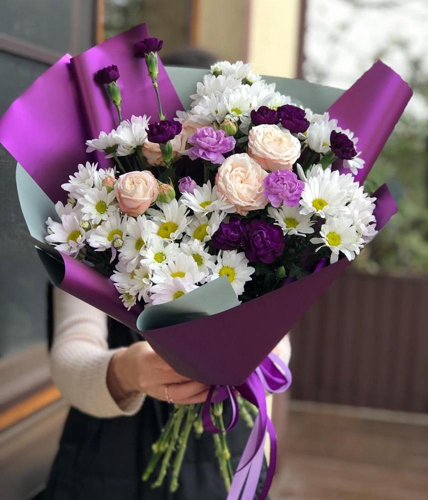 Букет цветов из: Хризантемы, Гвоздики и Розы в Октябрьский Белгородской области