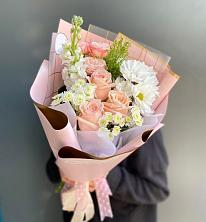 Букет цветов из:  Хризантемы и Розы в Октябрьский Белгородской области