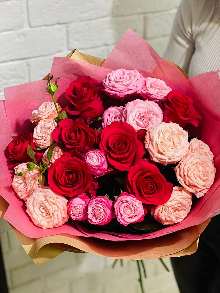 Букет цветов из: Розы в Октябрьский Белгородской области