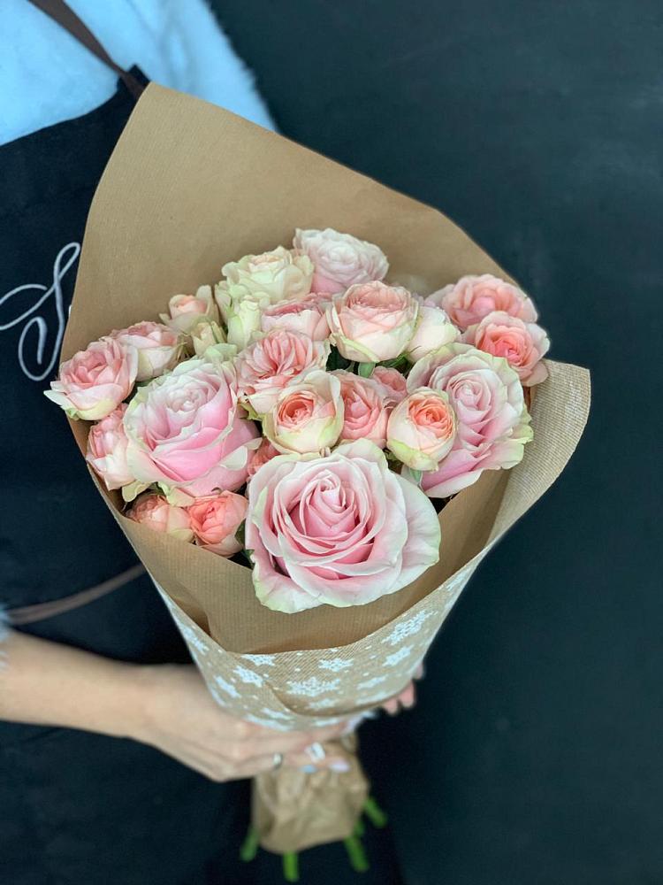 Букет цветов из: Хризантемы и Розы в Октябрьский Белгородской области