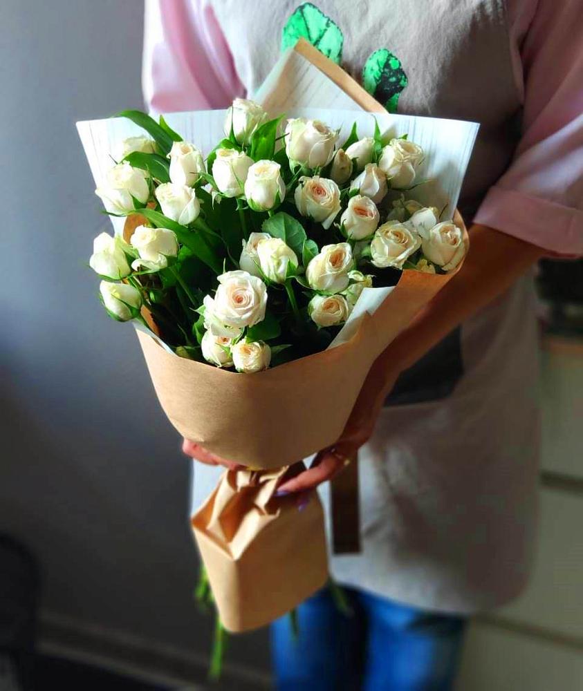 Букет цветов из: Розы в Октябрьский Белгородской области