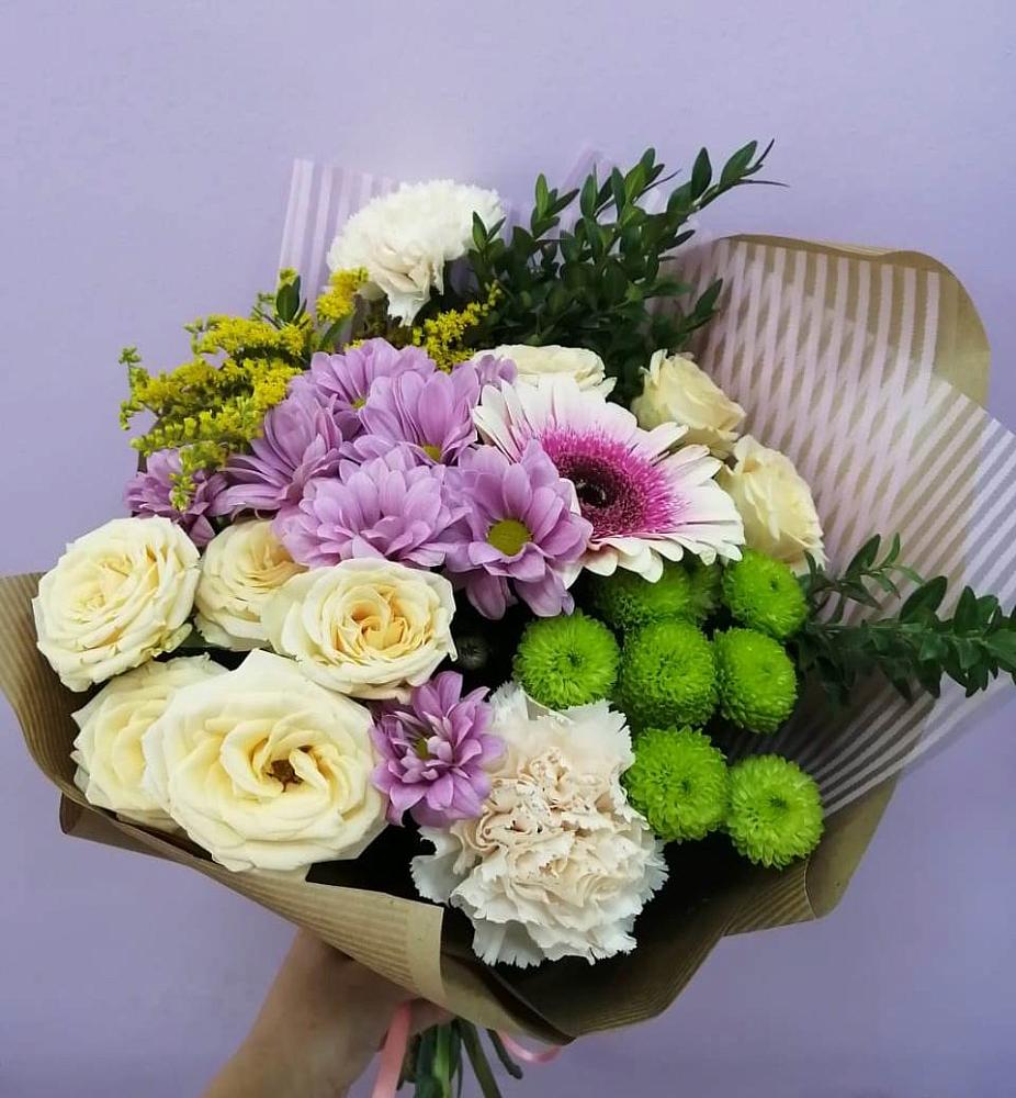 Букет цветов из: Хризантемы, Розы, Гвоздики и Герберы в Октябрьский Белгородской области