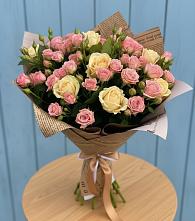 Букет цветов из:  Розы в Октябрьский Белгородской области