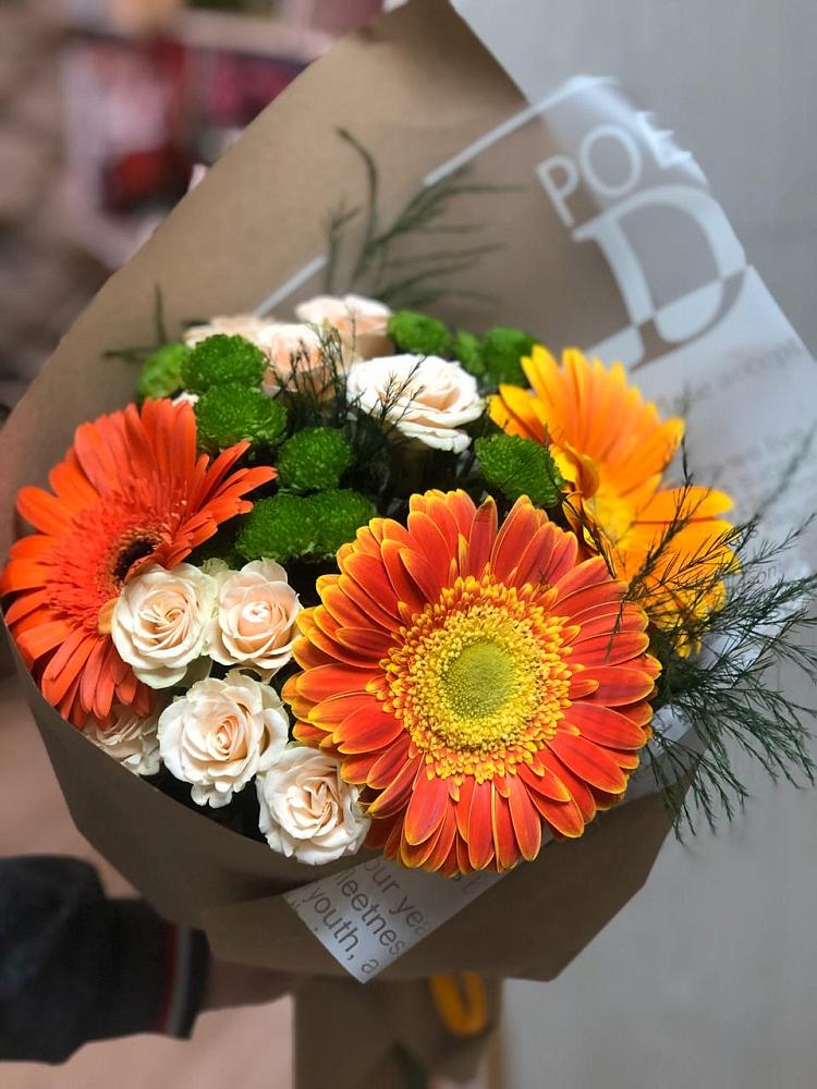 Букет цветов из: Герберы, Хризантемы и Розы в Октябрьский Белгородской области