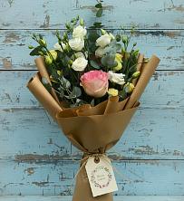 Букет цветов из:  Розы и Лизиантусы в Октябрьский Белгородской области