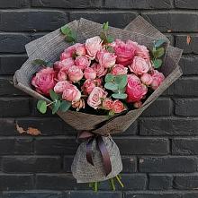 Букет цветов из:  Розы в Октябрьский Белгородской области