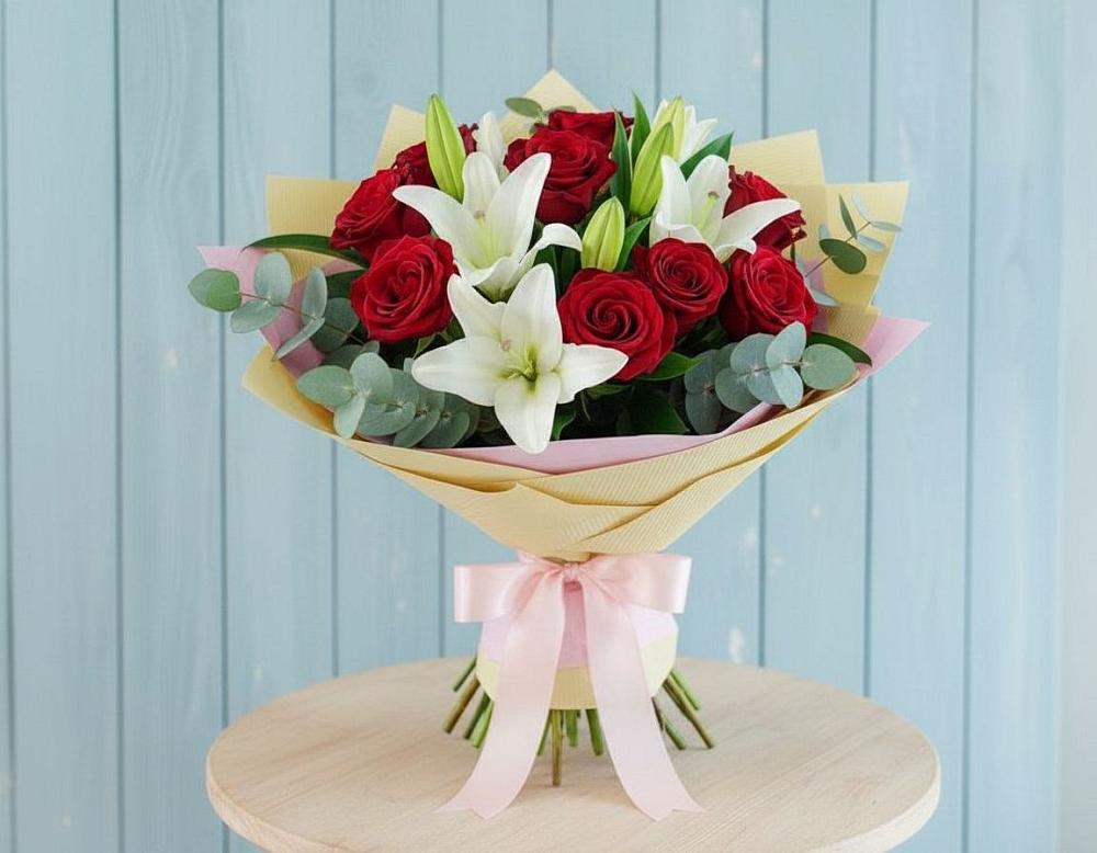 Букет цветов из: Лилии и Розы в Октябрьский Белгородской области